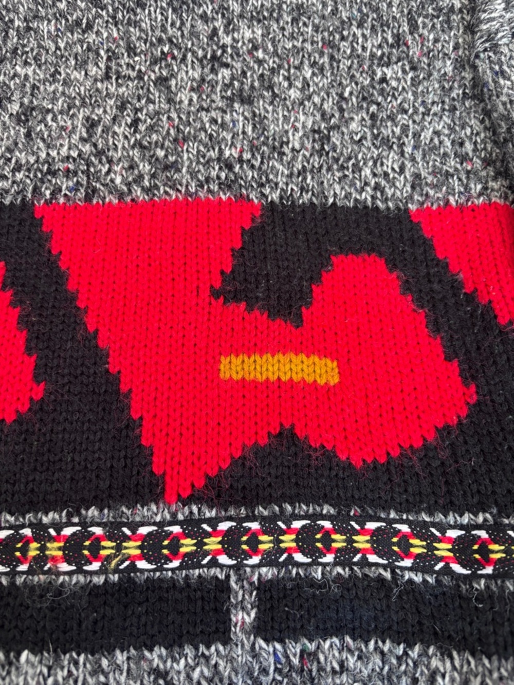 Vintage Black, Gray and Red Geometric Abstract Turtleneck Wool Sweater M - Picture 5 of 5